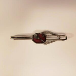Vintage Men's Tennis Racket Ball Sports Sporty Tie Bar Clip Red Matte Silvertone